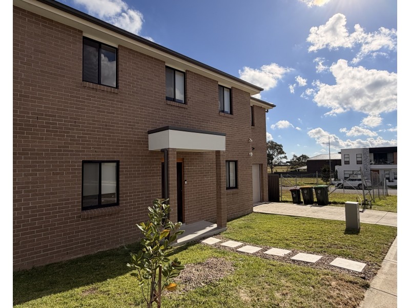 31 BRITTLEWOOD ROAD, Leppington NSW 2179