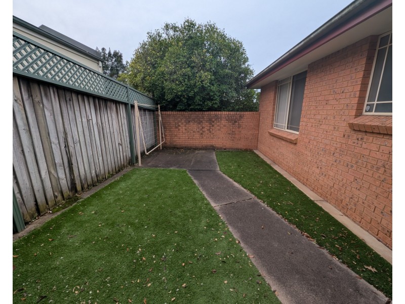 1/28-30 Pearce Street, Baulkham Hills NSW 2153