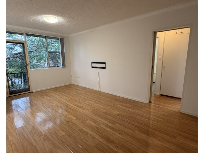 8/54 DOOMBEN AVENUE, Eastwood NSW 2122