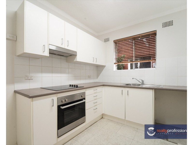 2/23 MAY STREET, Eastwood NSW 2122