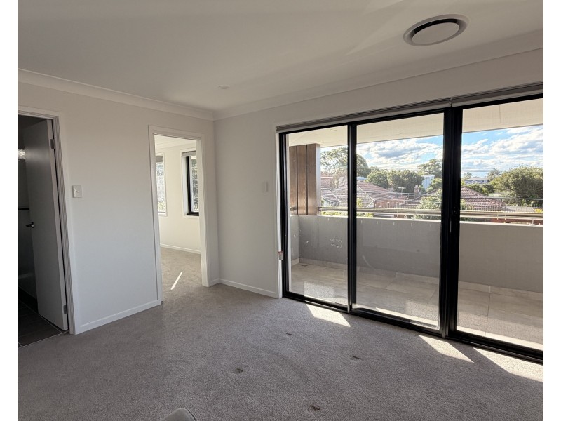 35 Russell Street, Russell Lea NSW 2046
