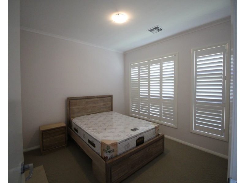 10 Empire Circuit, Penrith NSW 2750