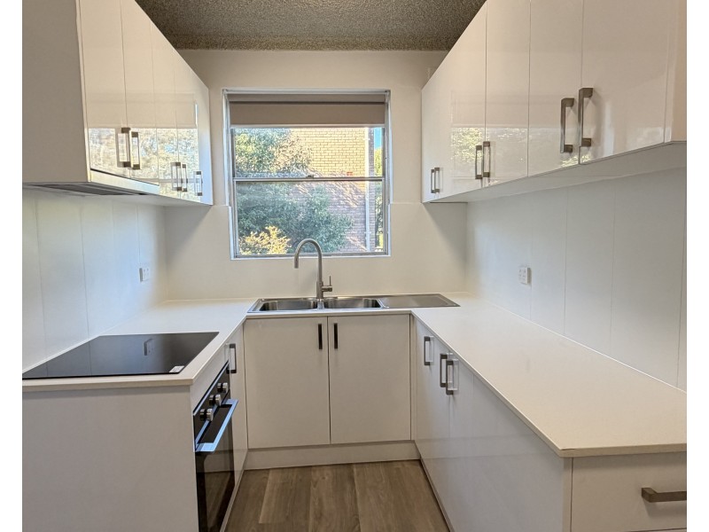 3/2 First Ave, Eastwood NSW 2122