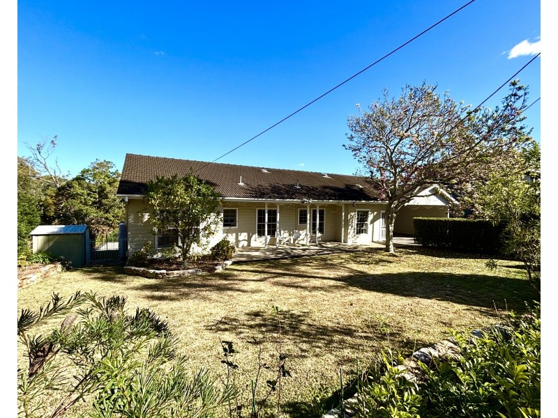 25 CARMEN STREET, St Ives NSW 2075