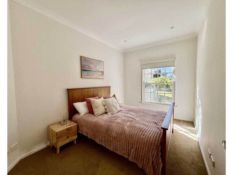 25 CARMEN STREET, St Ives NSW 2075
