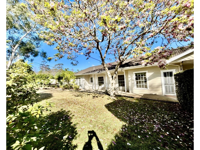 25 CARMEN STREET, St Ives NSW 2075