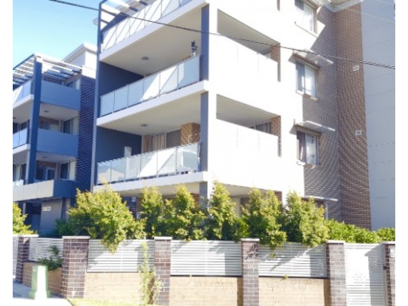 13/8-10 St Andrews Place, Dundas NSW 2117