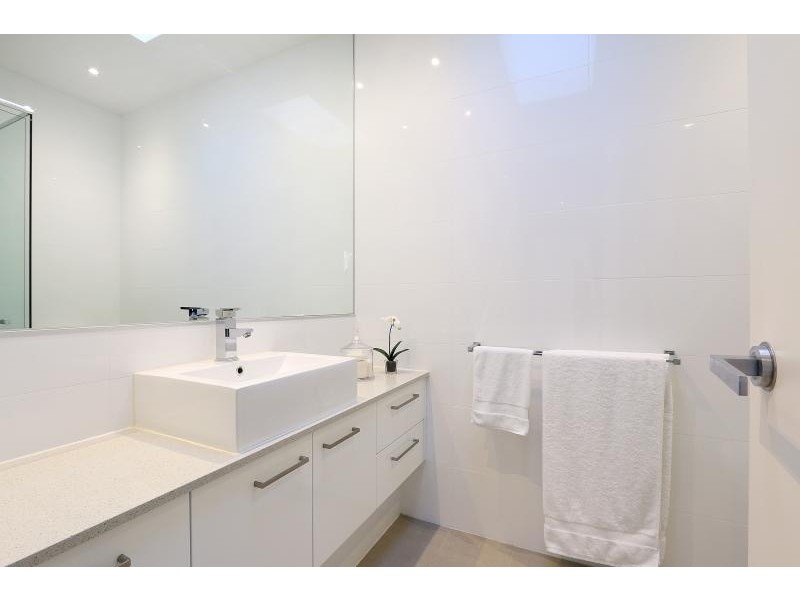 1/19 Turnbull Street, Mornington VIC 3931