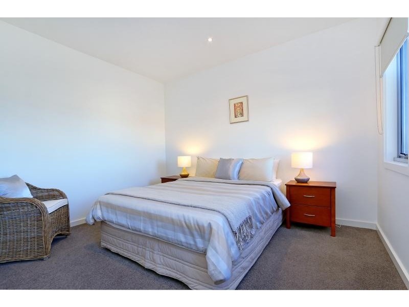 1/19 Turnbull Street, Mornington VIC 3931