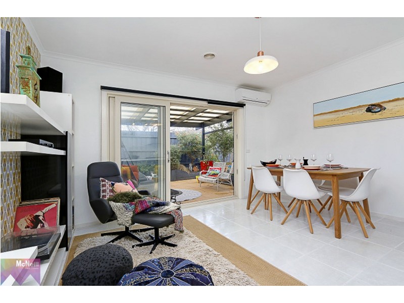 2//247 Dunns Road, Mornington VIC 3931