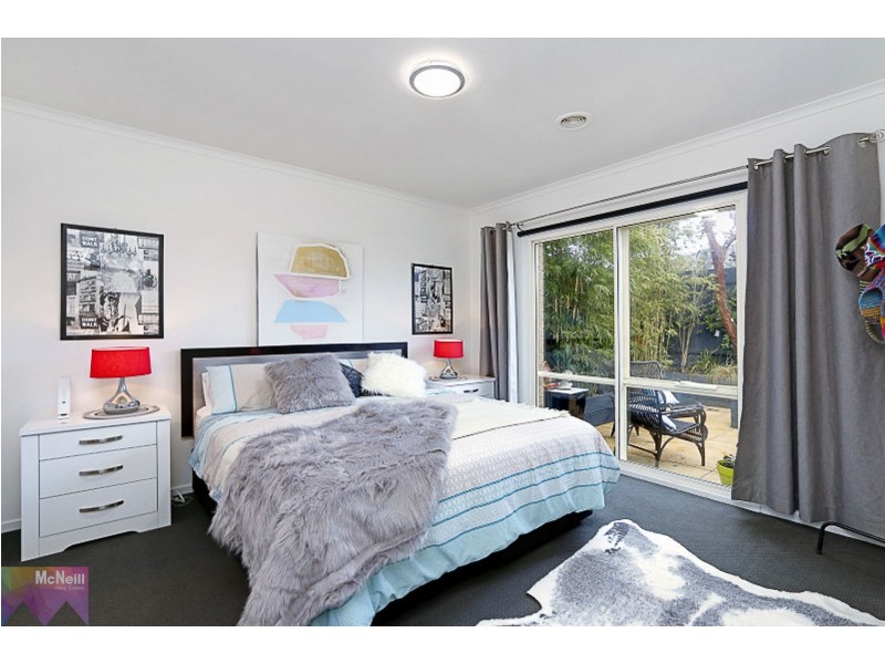 2//247 Dunns Road, Mornington VIC 3931