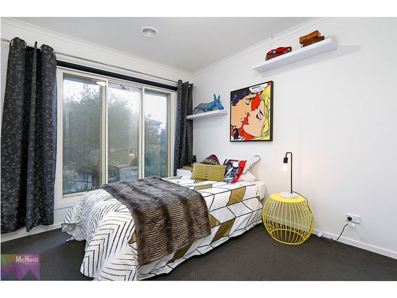 2//247 Dunns Road, Mornington VIC 3931