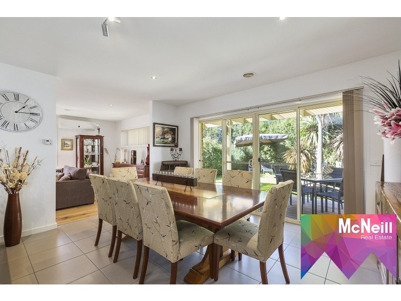 77B St Mitchell Circuit, Mornington VIC 3931