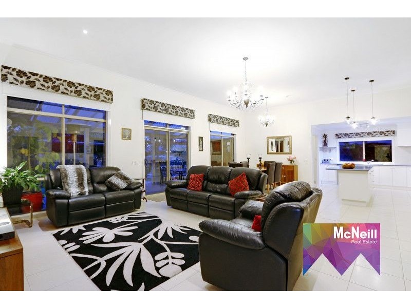 27 Samantha Drive, Mornington VIC 3931