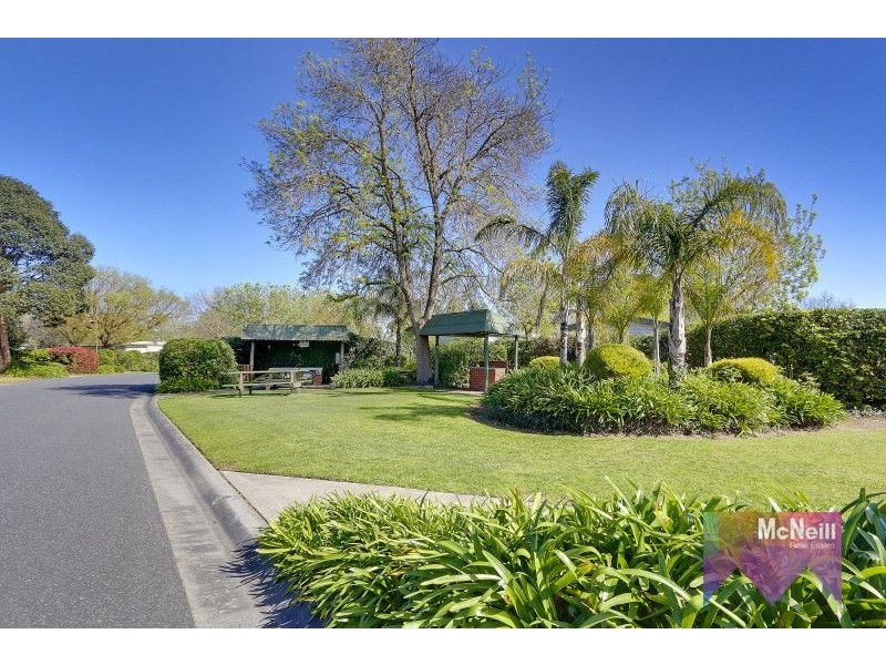 38/98 Bungower Road, Mornington VIC 3931