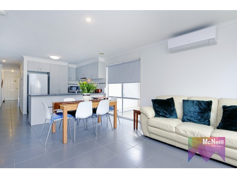 27/3 Elisa Place, Hastings VIC 3915