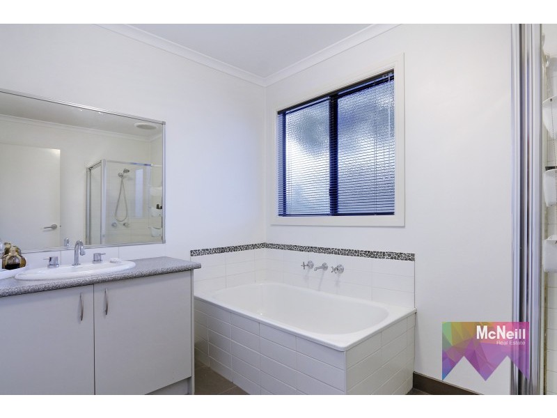 27/3 Elisa Place, Hastings VIC 3915