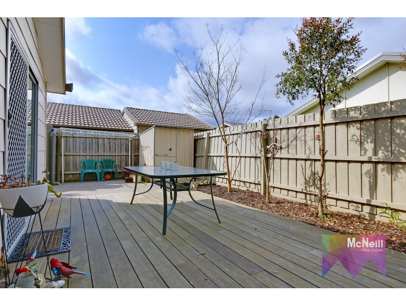 27/3 Elisa Place, Hastings VIC 3915