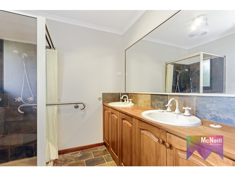 40 Clarendon Drive, Somerville VIC 3912