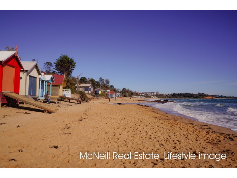 66 Waltham Drive, Mornington VIC 3931