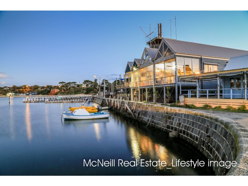 66 Waltham Drive, Mornington VIC 3931