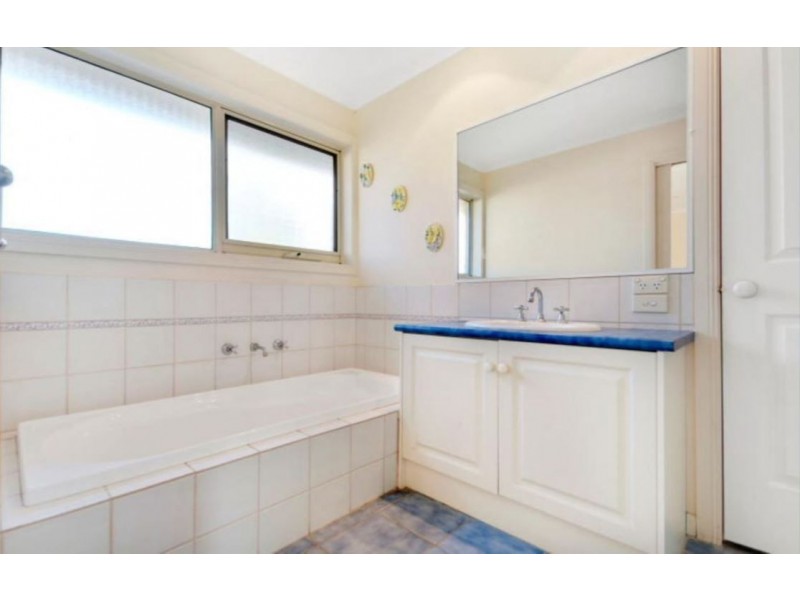 12A Summit Road, Frankston VIC 3199