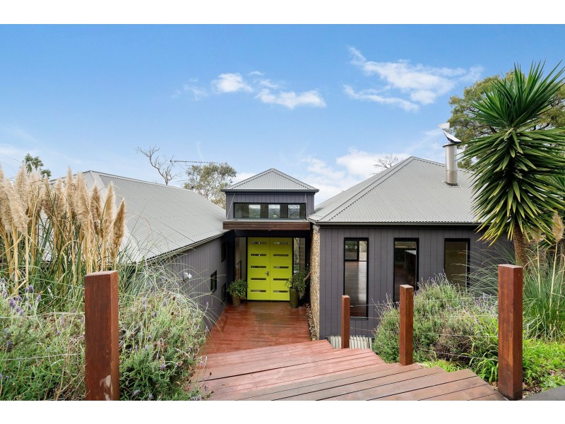 62-64 Eumeralla Grove, Mount Eliza VIC 3930