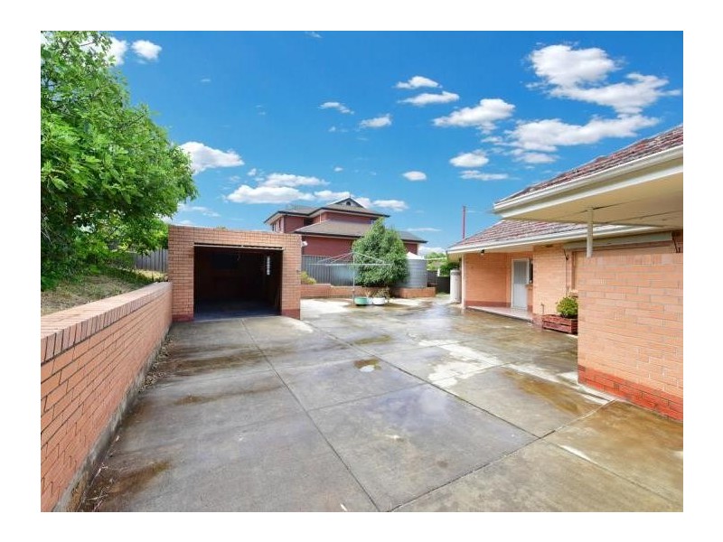 11 Hillside Avenue, Highbury SA 5089