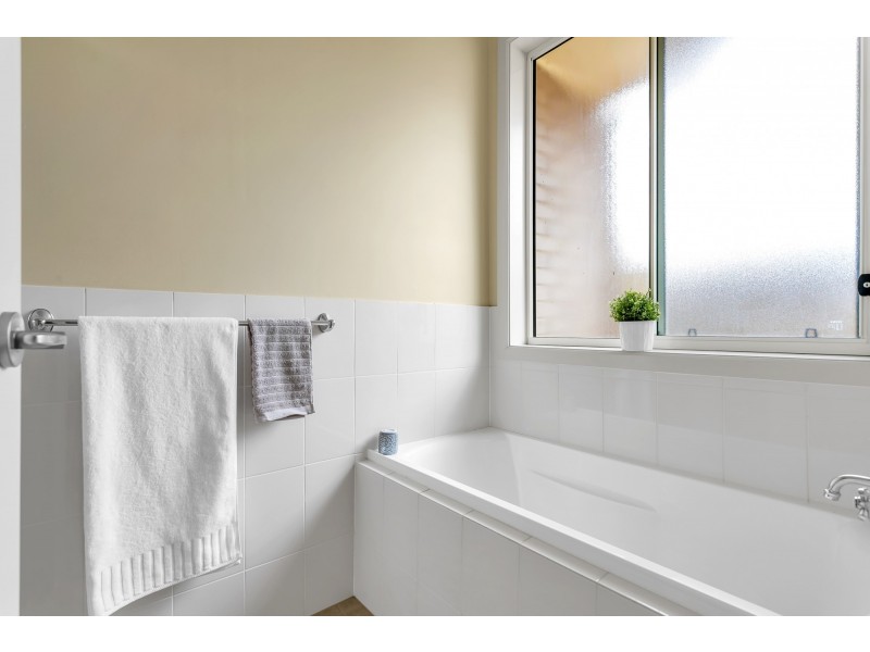 42A Sunset Crescent, Grange SA 5022
