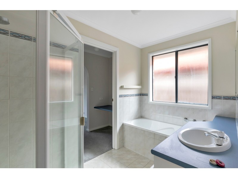 9 Cosgrove Terrace, Clovelly Park SA 5042