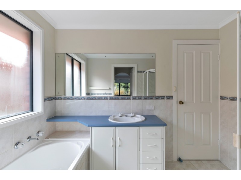 9 Cosgrove Terrace, Clovelly Park SA 5042
