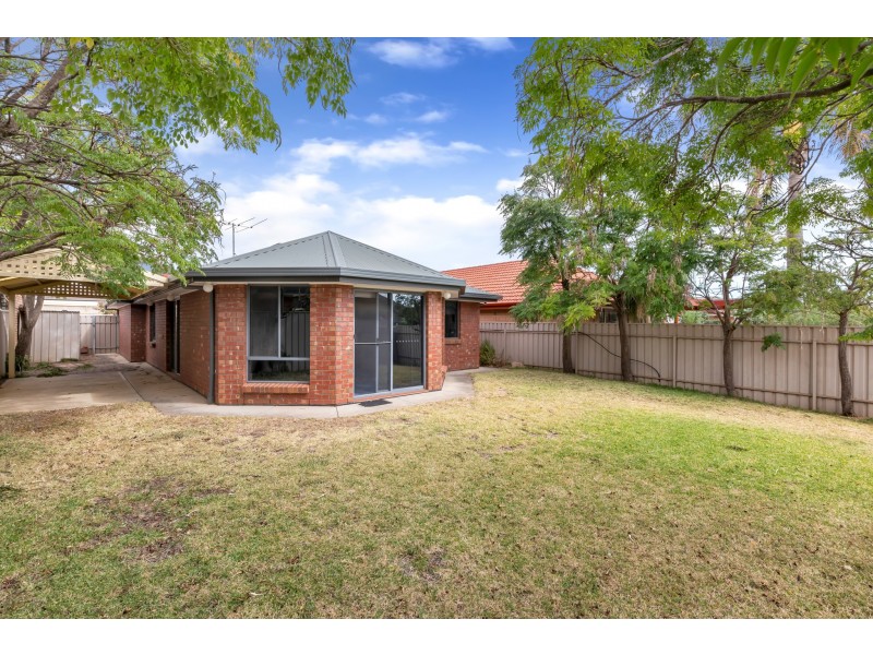 9 Cosgrove Terrace, Clovelly Park SA 5042