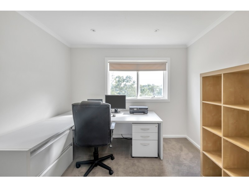 5 Casuarina Place, Aberfoyle Park SA 5159