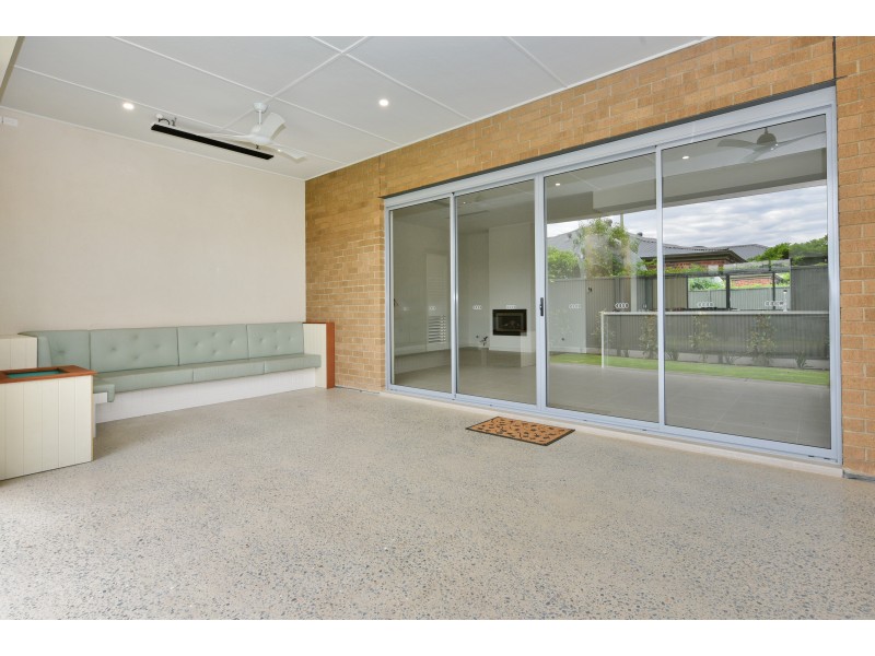 3 Kooyonga Grove, West Lakes SA 5021