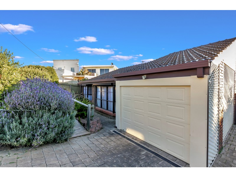 23 Dudley Crescent, Marino SA 5049