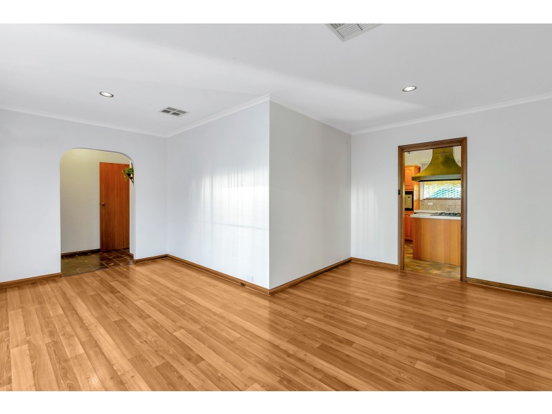 23 Dudley Crescent, Marino SA 5049