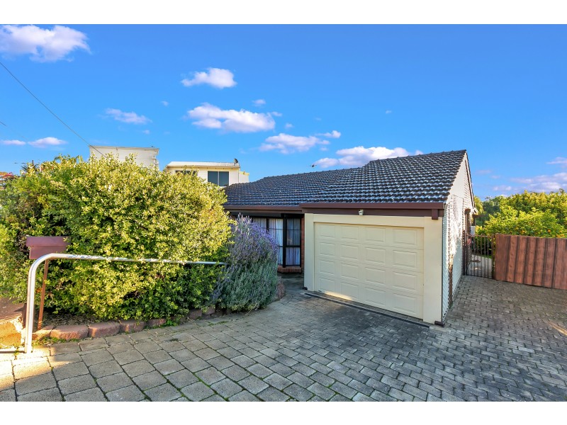 23 Dudley Crescent, Marino SA 5049