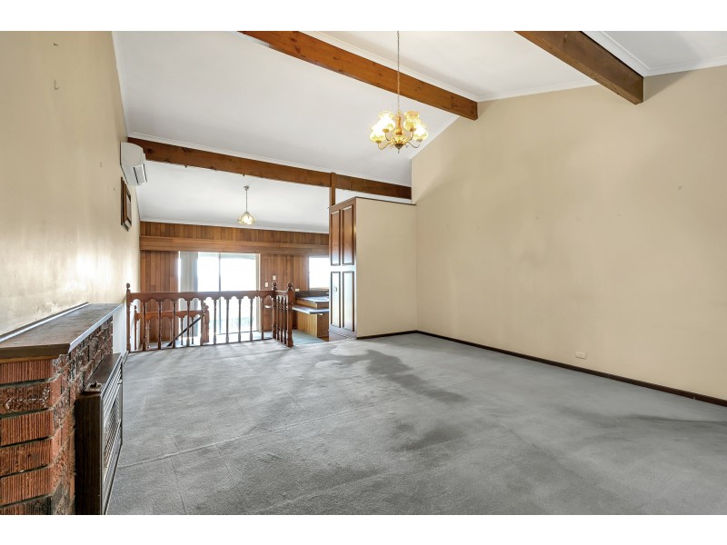 11 Mayflower Crescent, Hallett Cove SA 5158