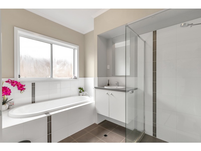 12 Karu Crescent, Mitchell Park SA 5043