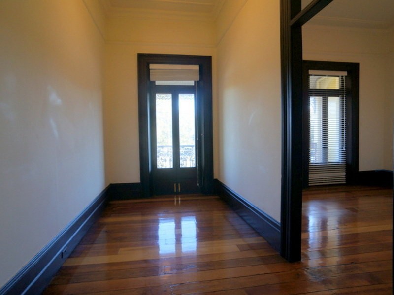 8 Moore Park Road, Paddington NSW 2021