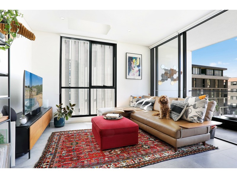 805/2F Wentworth Park Road, Glebe NSW 2037