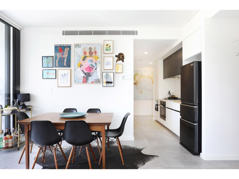 805/2F Wentworth Park Road, Glebe NSW 2037