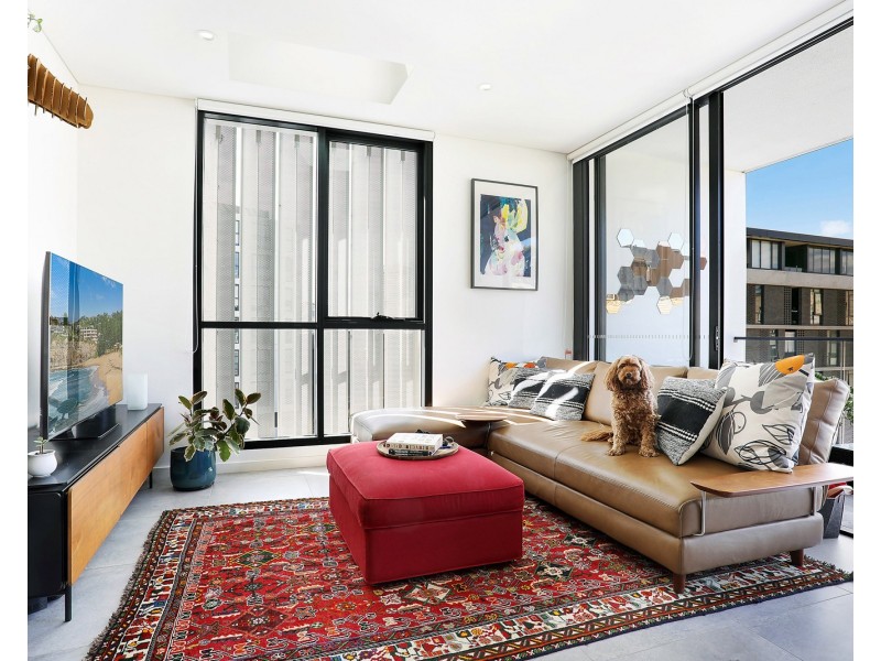 805/2F Wentworth Park Road, Glebe NSW 2037