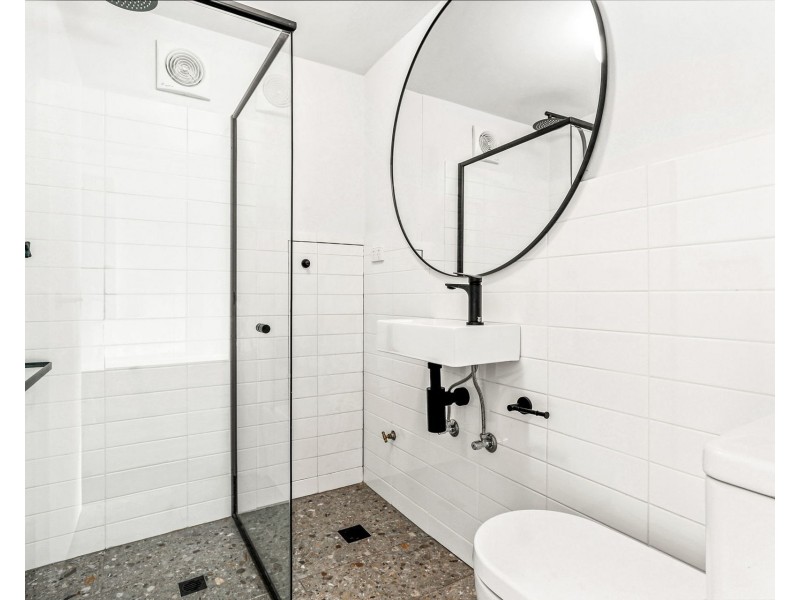 24/5-13 Hutchinson Street, Surry Hills NSW 2010