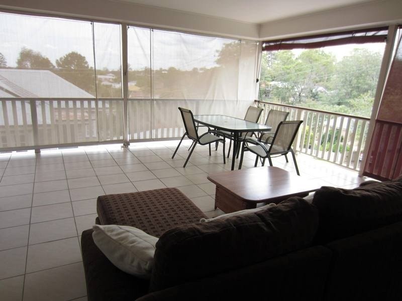 82 Ardoyne Road, Oxley QLD 4075