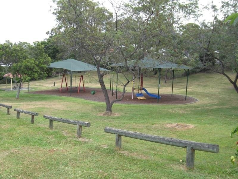 82 Ardoyne Road, Oxley QLD 4075