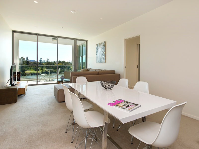 3308/211 King Arthur Terrace, Tennyson QLD 4105