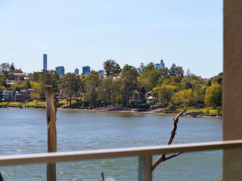 3308/211 King Arthur Terrace, Tennyson QLD 4105