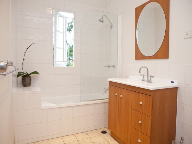 15 Glyn Street, Coorparoo QLD 4151