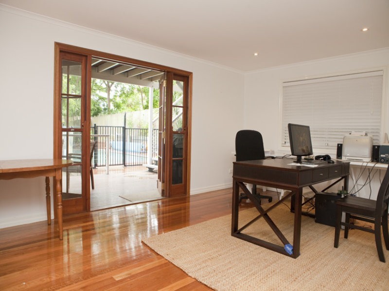 15 Glyn Street, Coorparoo QLD 4151